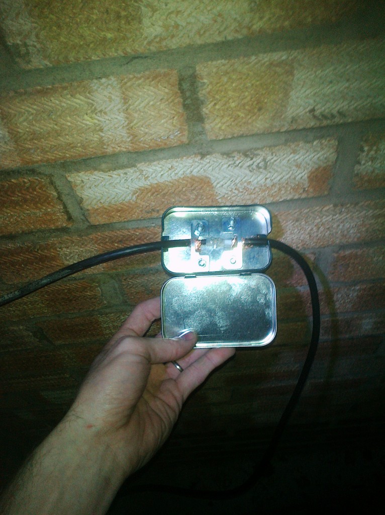Splicing coax in a mint tin